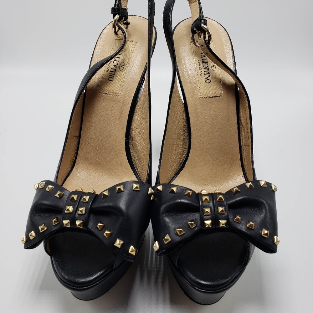 Authentic Valentino - Picture 2 of 7
